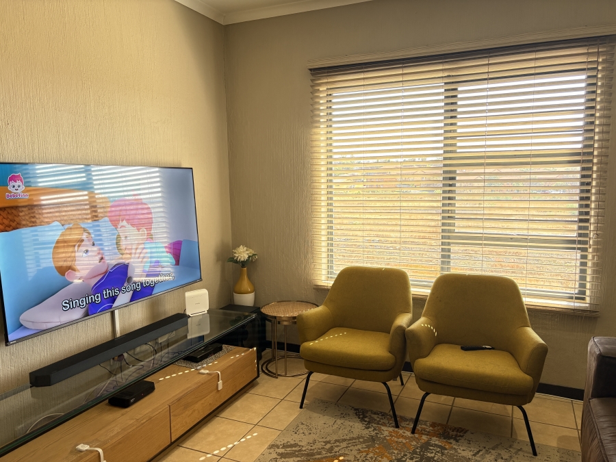 2 Bedroom Property for Sale in Wilgeheuwel Gauteng