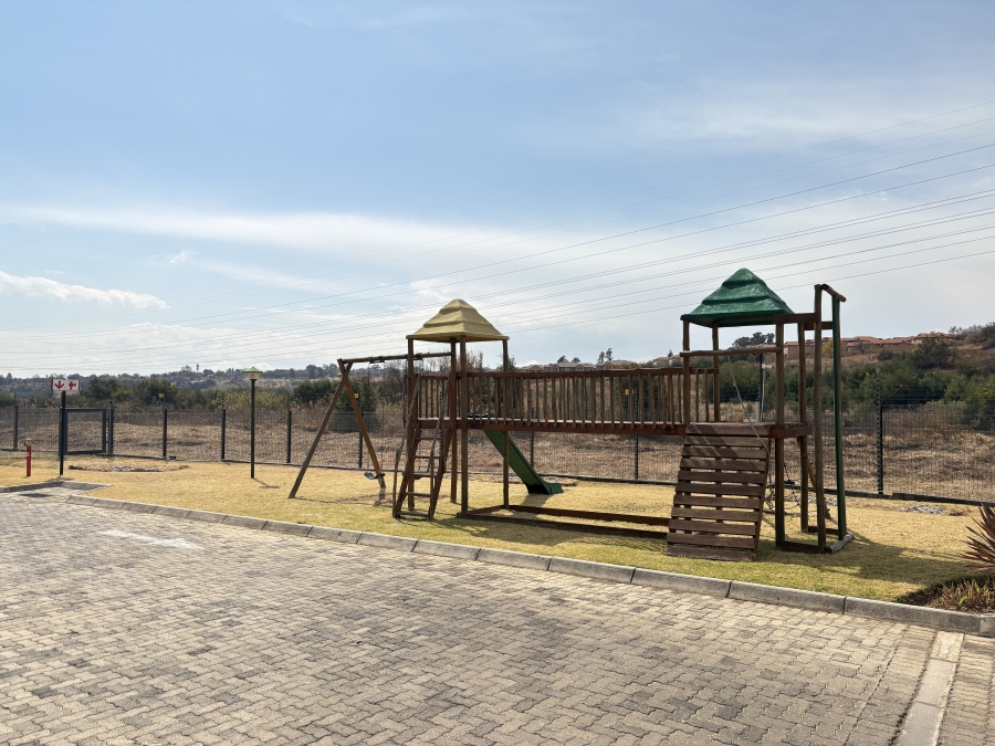 2 Bedroom Property for Sale in Wilgeheuwel Gauteng