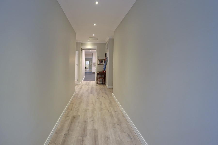 5 Bedroom Property for Sale in Bryanston Gauteng