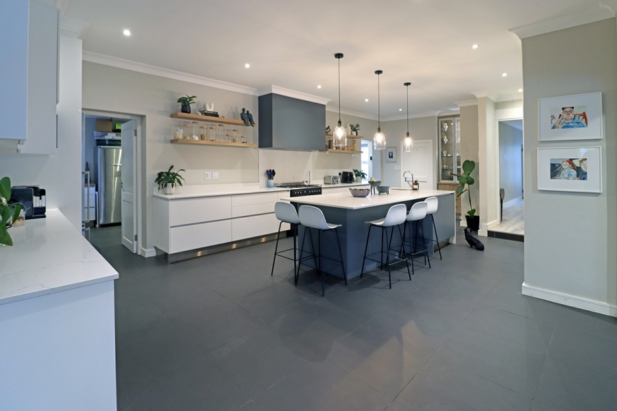 5 Bedroom Property for Sale in Bryanston Gauteng