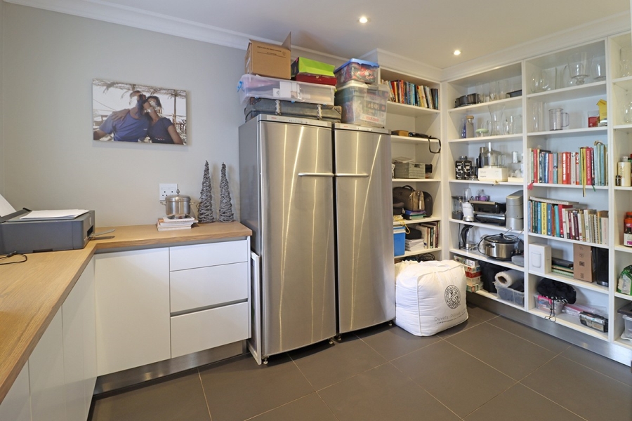 5 Bedroom Property for Sale in Bryanston Gauteng