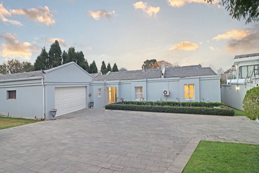 5 Bedroom Property for Sale in Bryanston Gauteng