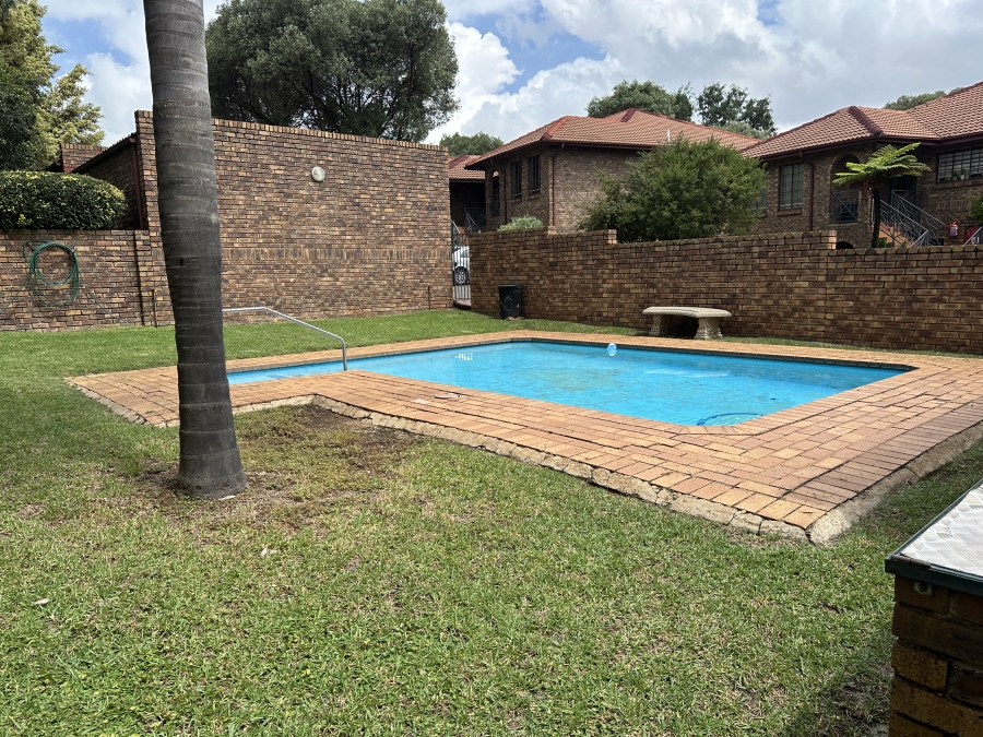 2 Bedroom Property for Sale in Northgate Gauteng