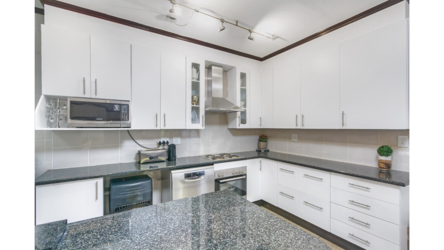3 Bedroom Property for Sale in Halfway Gardens Gauteng