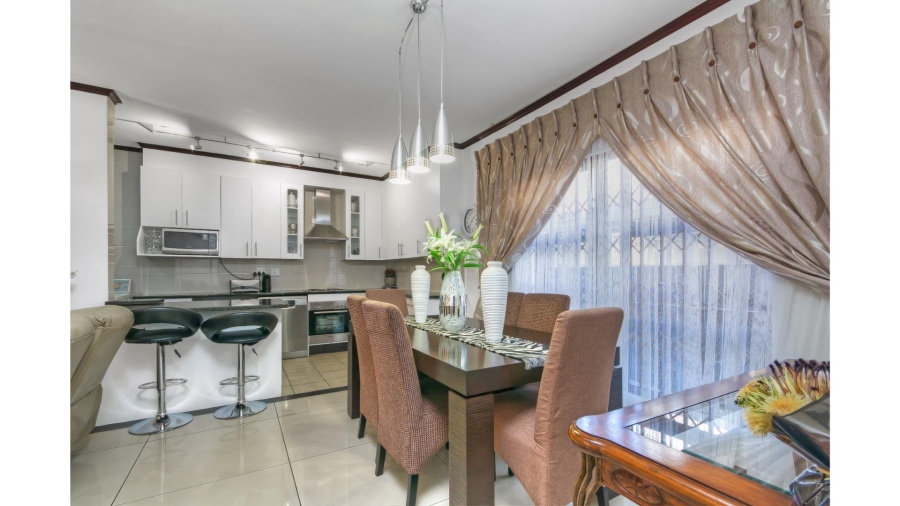 3 Bedroom Property for Sale in Halfway Gardens Gauteng