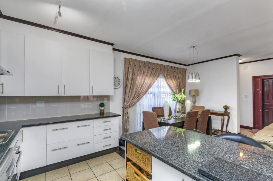 3 Bedroom Property for Sale in Halfway Gardens Gauteng