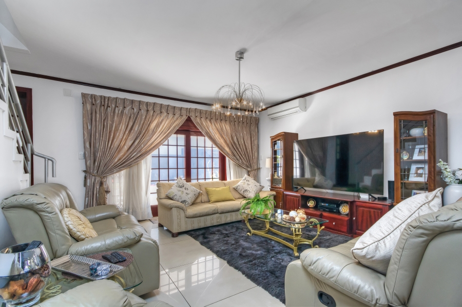 3 Bedroom Property for Sale in Halfway Gardens Gauteng