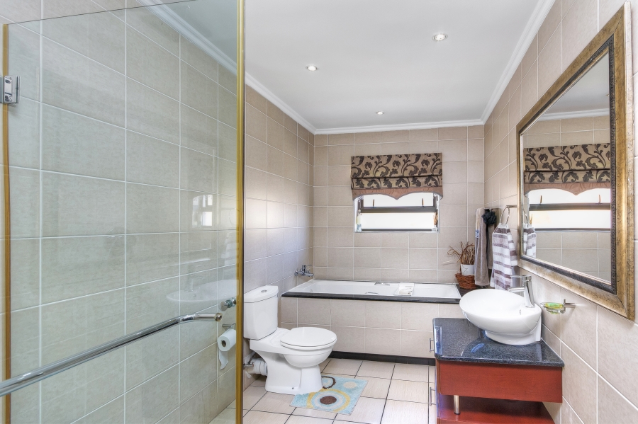 3 Bedroom Property for Sale in Halfway Gardens Gauteng