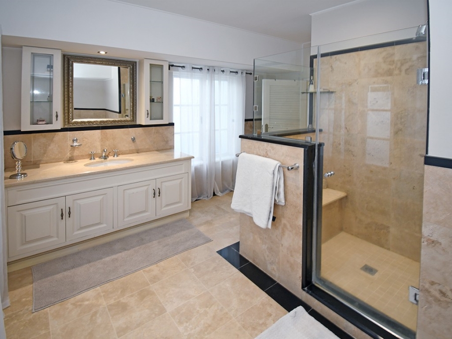 5 Bedroom Property for Sale in Bryanston Gauteng