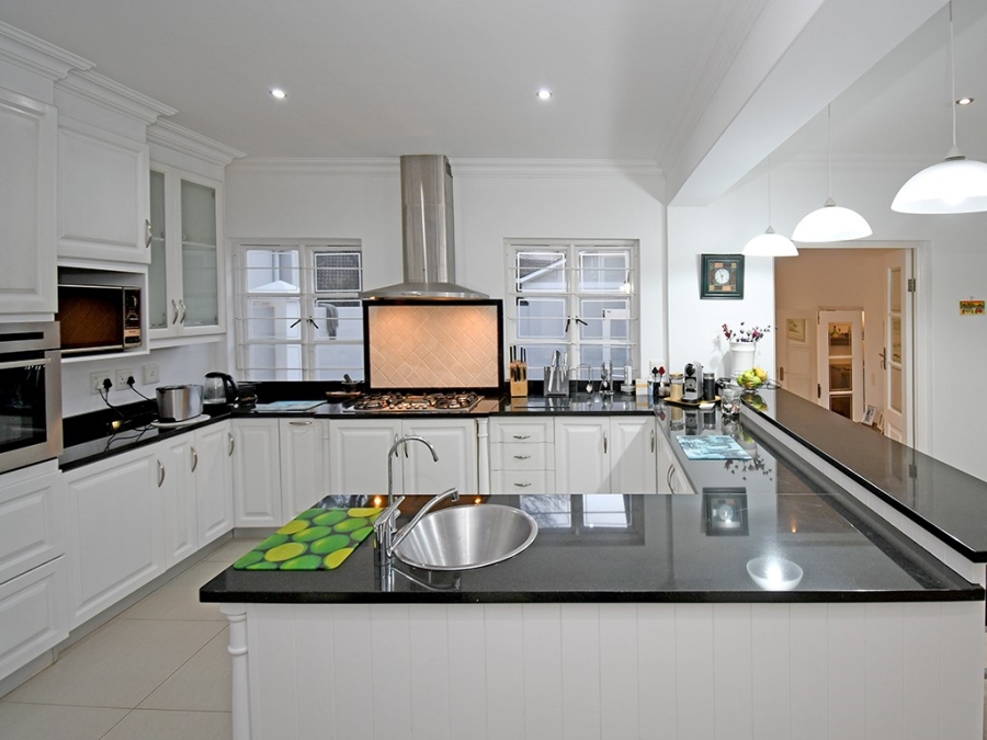 5 Bedroom Property for Sale in Bryanston Gauteng