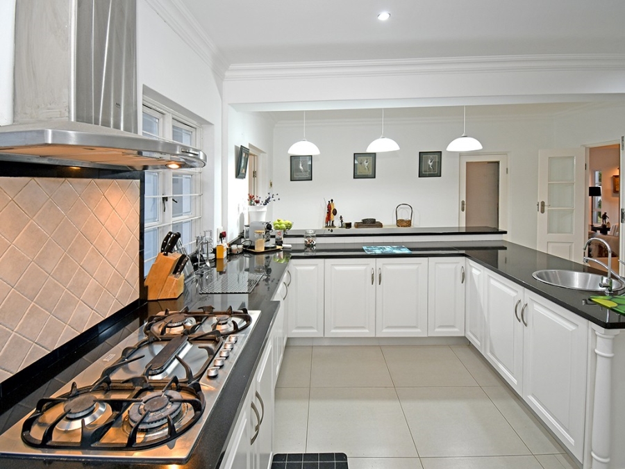 5 Bedroom Property for Sale in Bryanston Gauteng