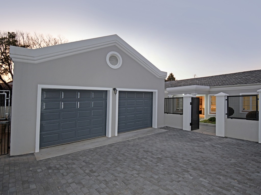 5 Bedroom Property for Sale in Bryanston Gauteng