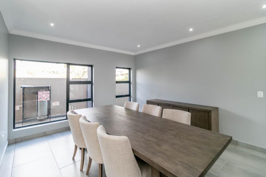 5 Bedroom Property for Sale in Eye of Africa Gauteng
