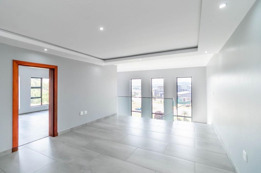 5 Bedroom Property for Sale in Eye of Africa Gauteng