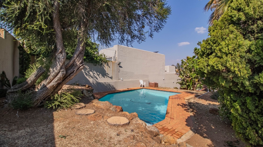 2 Bedroom Property for Sale in Bassonia Gauteng