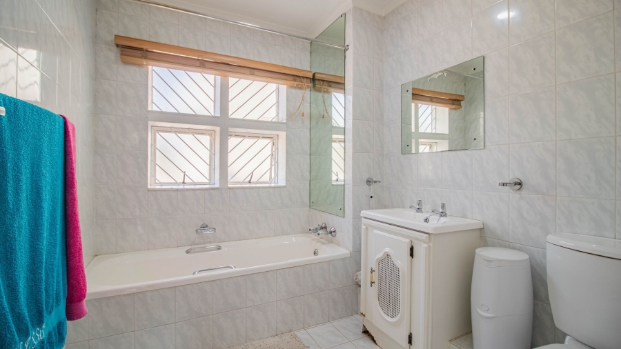 2 Bedroom Property for Sale in Bassonia Gauteng