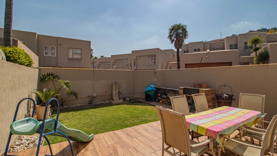 2 Bedroom Property for Sale in Bassonia Gauteng