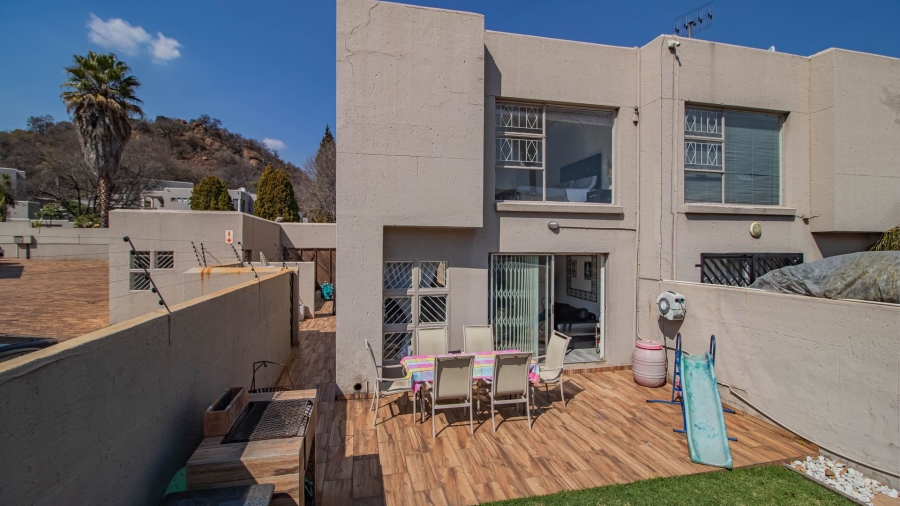 2 Bedroom Property for Sale in Bassonia Gauteng