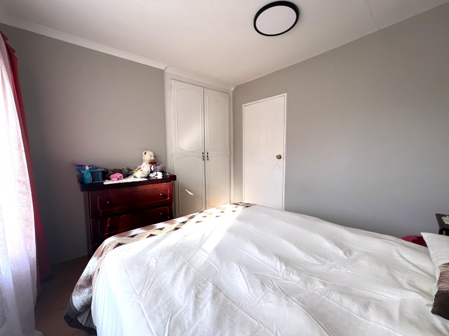 5 Bedroom Property for Sale in Pierre Van Ryneveld Gauteng