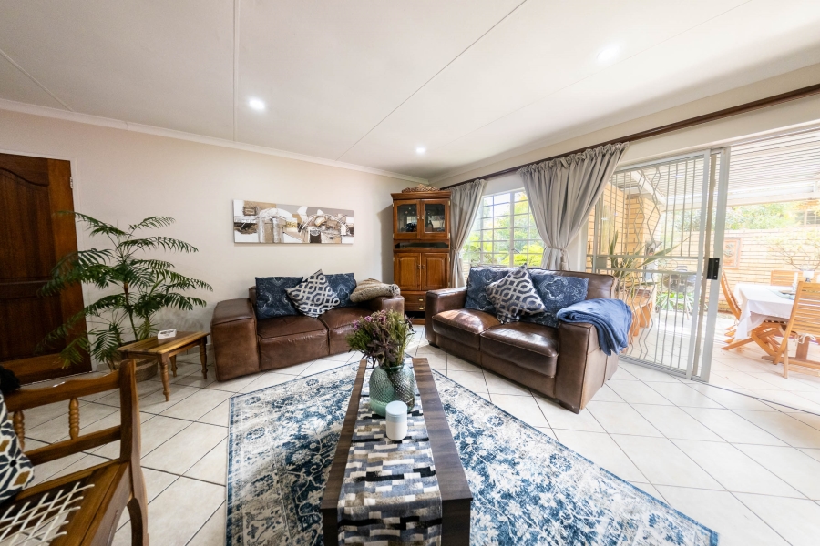 3 Bedroom Property for Sale in Eldoraigne Gauteng