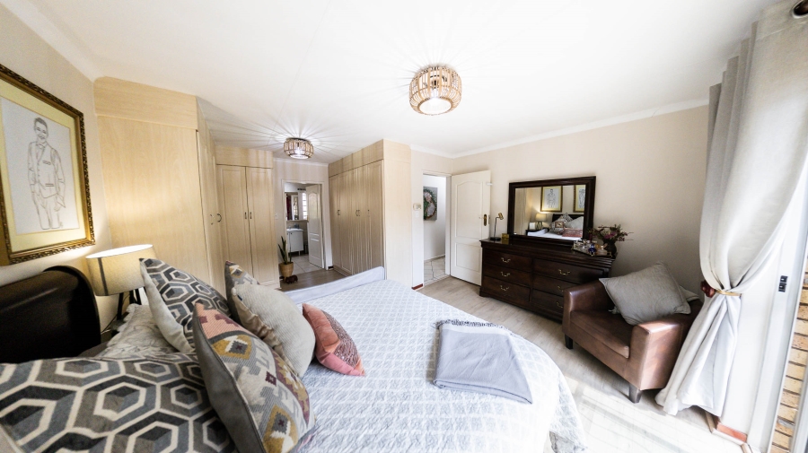 3 Bedroom Property for Sale in Eldoraigne Gauteng
