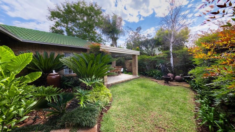 3 Bedroom Property for Sale in Eldoraigne Gauteng
