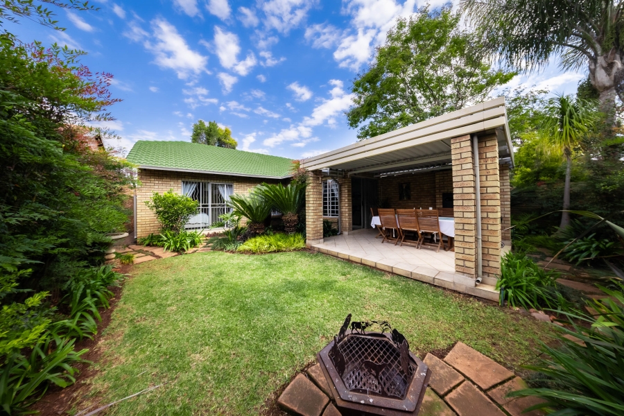 3 Bedroom Property for Sale in Eldoraigne Gauteng