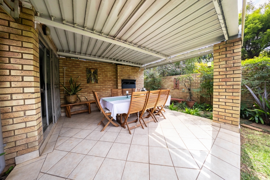 3 Bedroom Property for Sale in Eldoraigne Gauteng