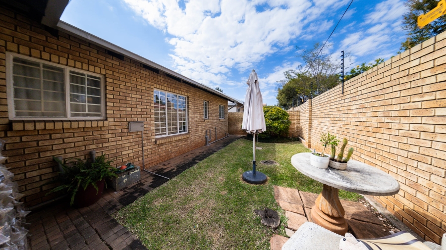 3 Bedroom Property for Sale in Eldoraigne Gauteng