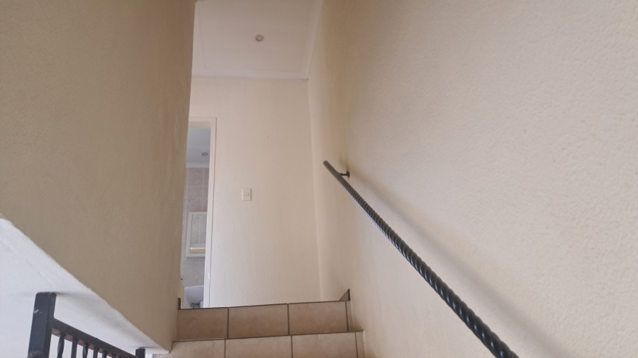 2 Bedroom Property for Sale in Willow Park Manor Gauteng