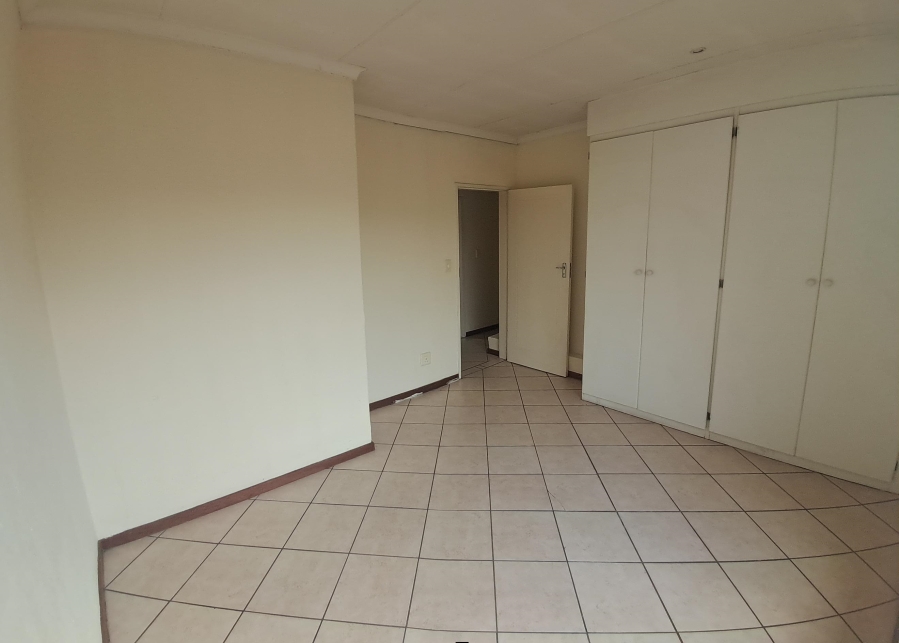 2 Bedroom Property for Sale in Willow Park Manor Gauteng