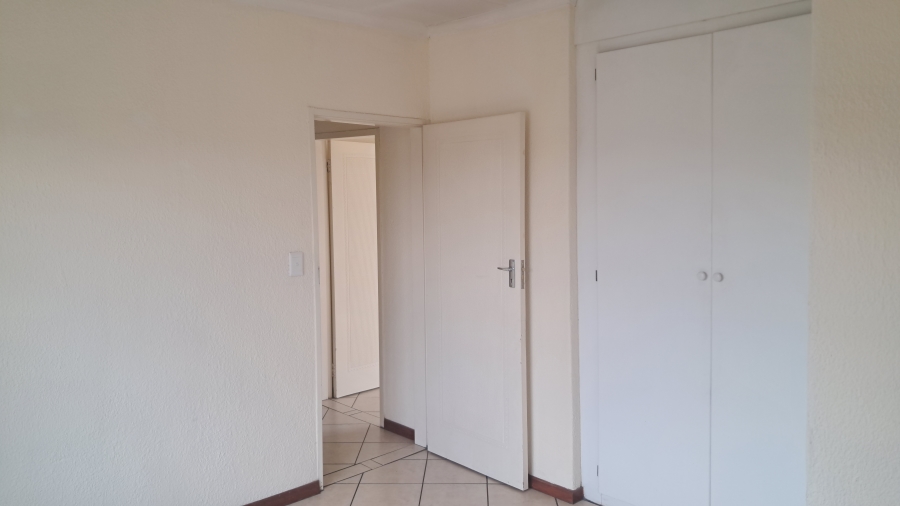 2 Bedroom Property for Sale in Willow Park Manor Gauteng
