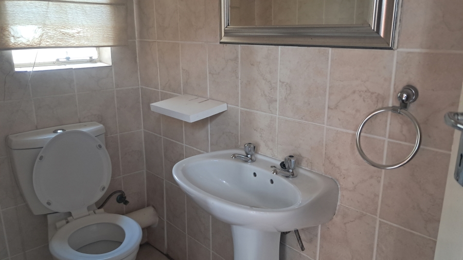 2 Bedroom Property for Sale in Willow Park Manor Gauteng