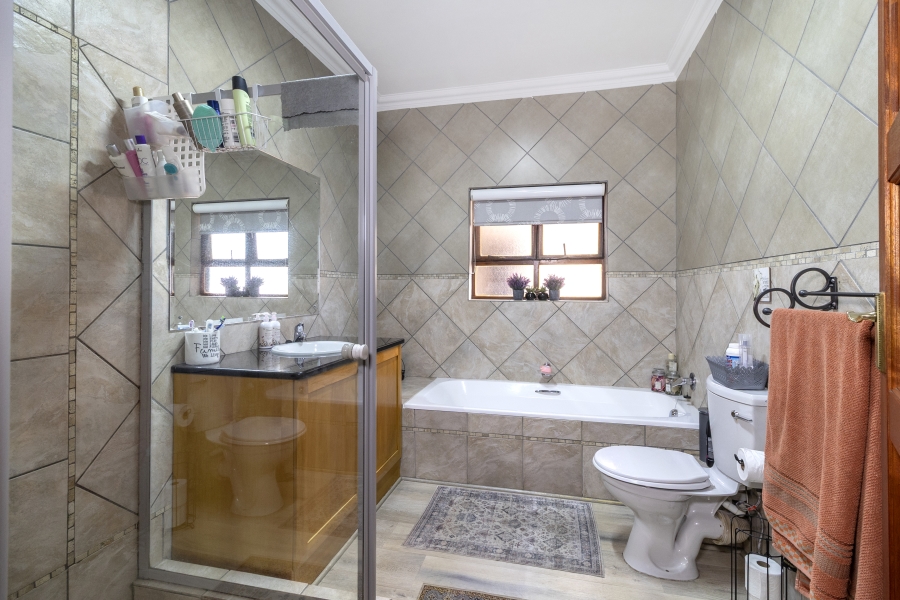 3 Bedroom Property for Sale in Six Fountains Residential Estate Gauteng