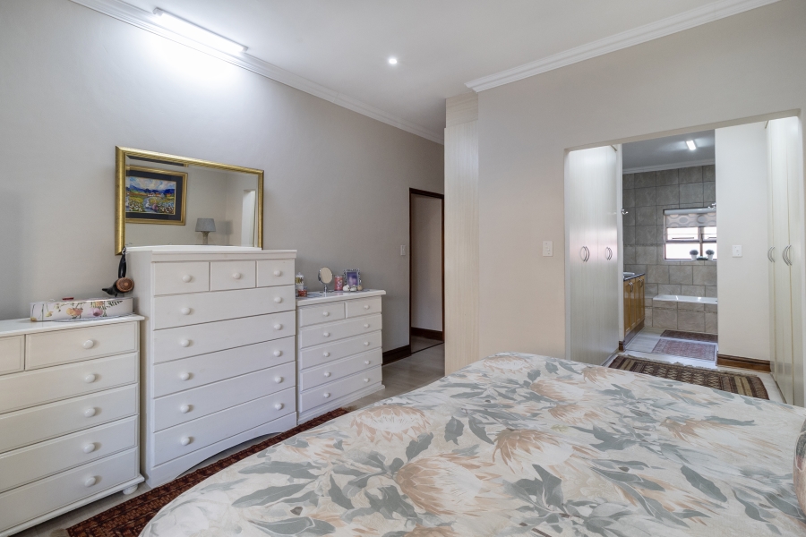 3 Bedroom Property for Sale in Six Fountains Residential Estate Gauteng