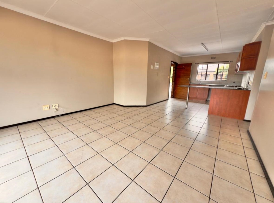 3 Bedroom Property for Sale in Sonneveld Gauteng