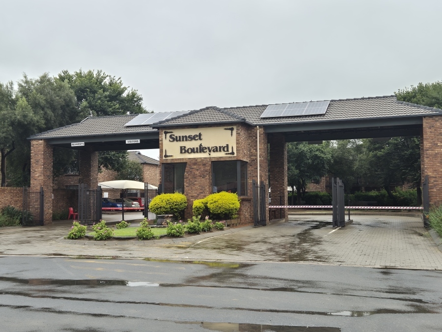 3 Bedroom Property for Sale in Sonneveld Gauteng