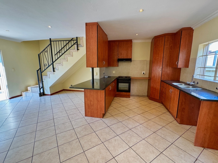 3 Bedroom Property for Sale in Annlin Gauteng
