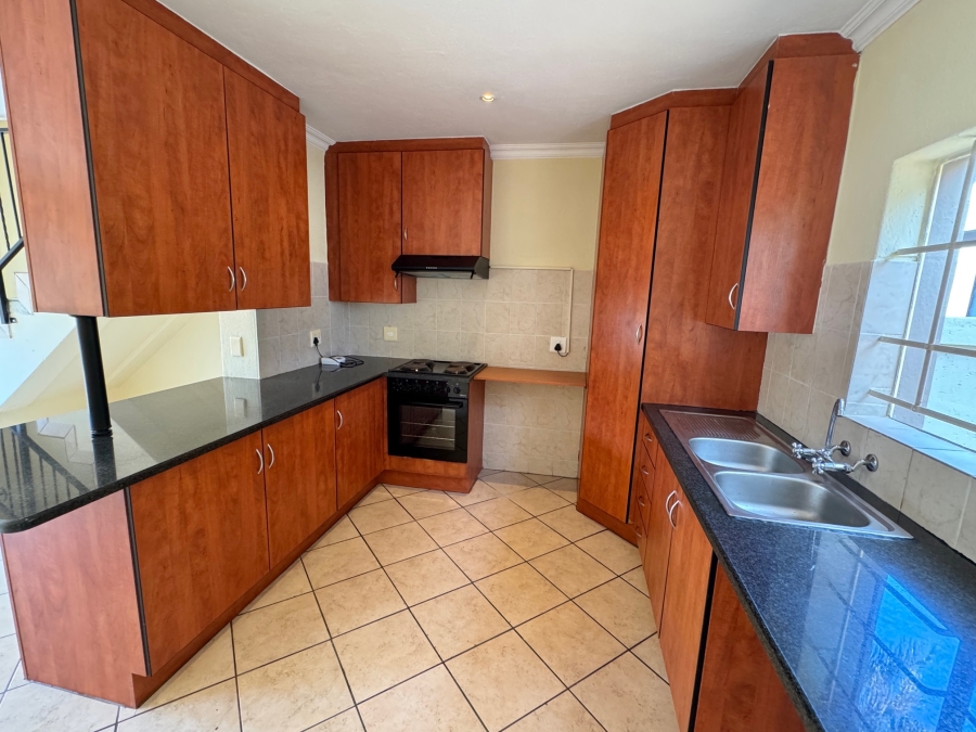3 Bedroom Property for Sale in Annlin Gauteng