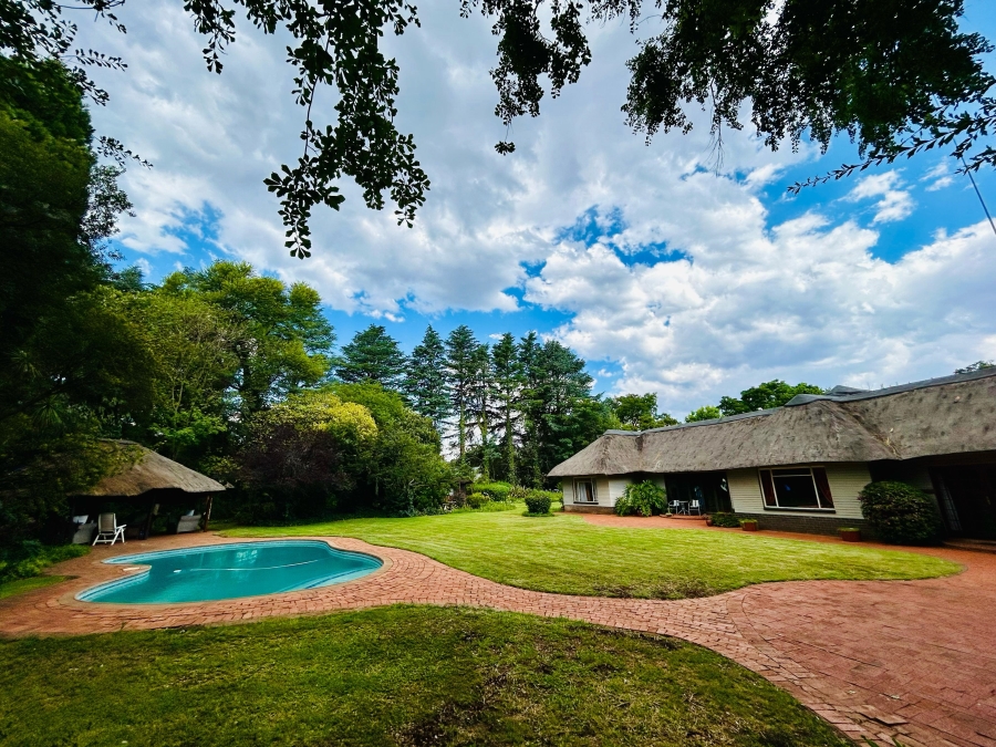 5 Bedroom Property for Sale in Clubview Gauteng