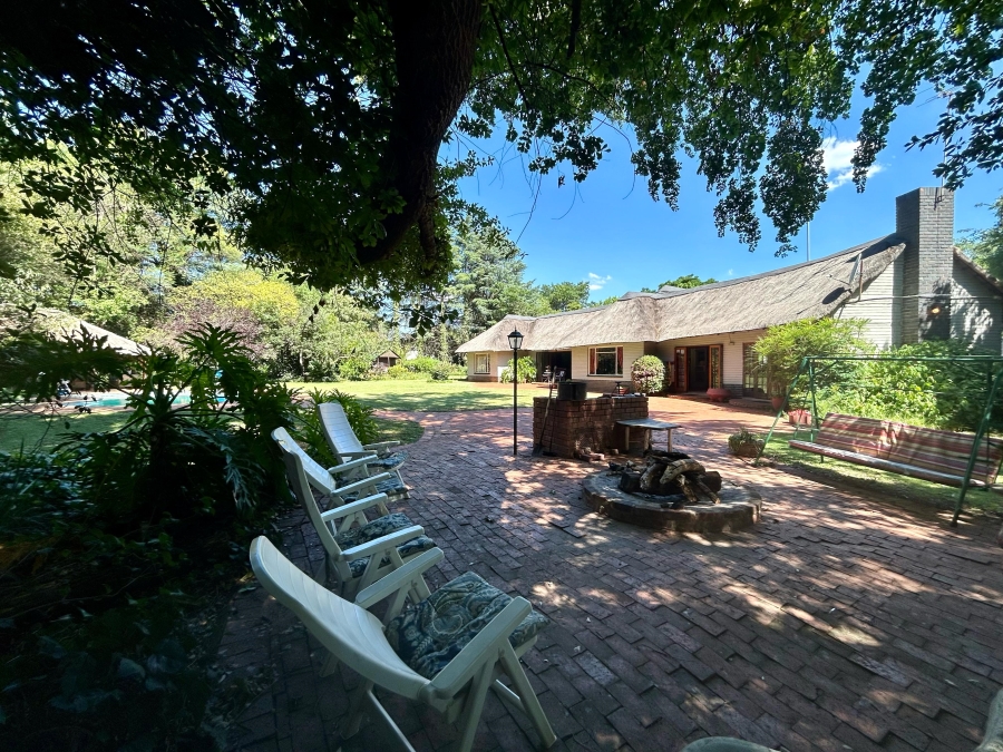 5 Bedroom Property for Sale in Clubview Gauteng