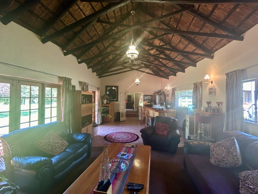 5 Bedroom Property for Sale in Clubview Gauteng