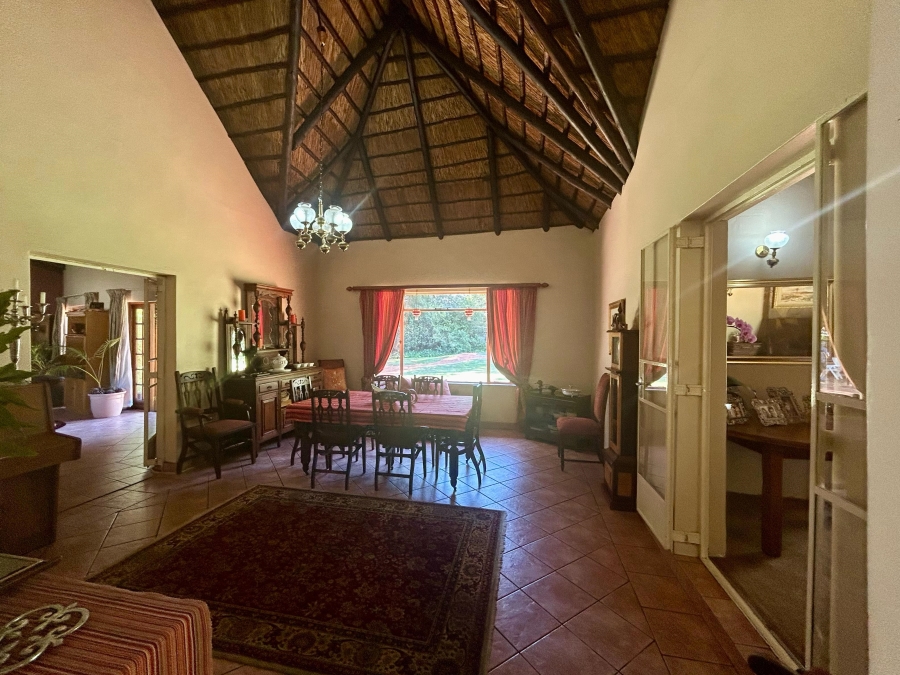 5 Bedroom Property for Sale in Clubview Gauteng