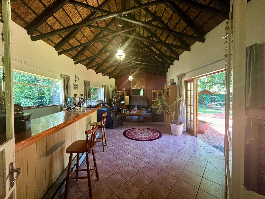 5 Bedroom Property for Sale in Clubview Gauteng
