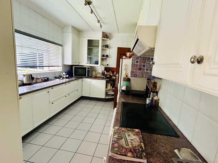 5 Bedroom Property for Sale in Clubview Gauteng