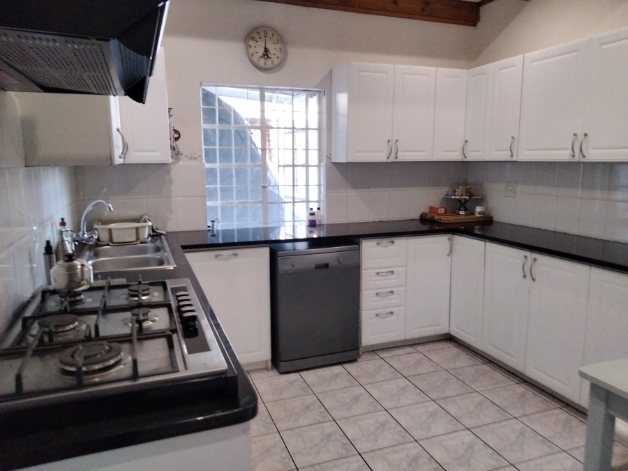 3 Bedroom Property for Sale in Monument Gauteng