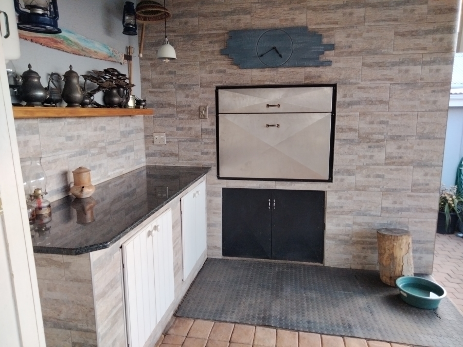 3 Bedroom Property for Sale in Monument Gauteng