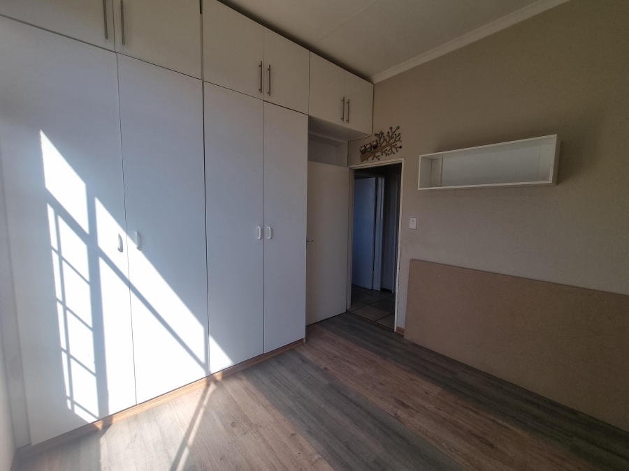 2 Bedroom Property for Sale in Honeydew Gauteng