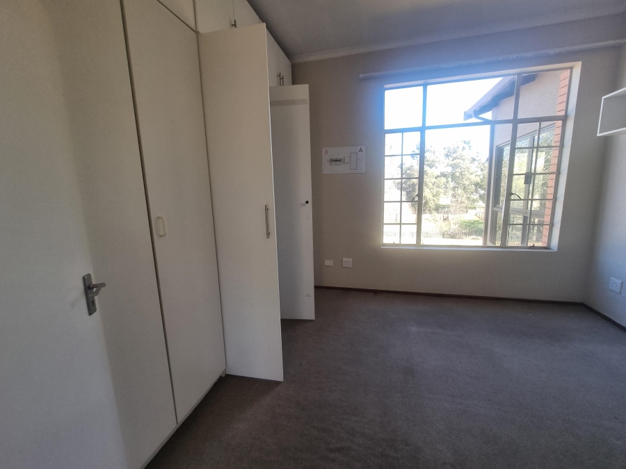 2 Bedroom Property for Sale in Honeydew Gauteng