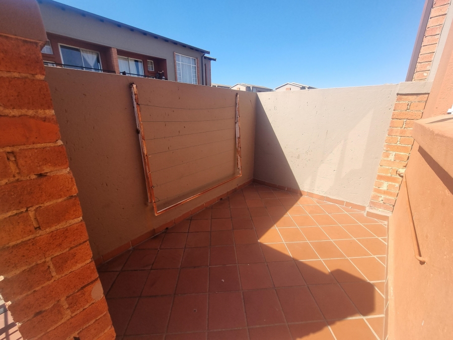 2 Bedroom Property for Sale in Honeydew Gauteng